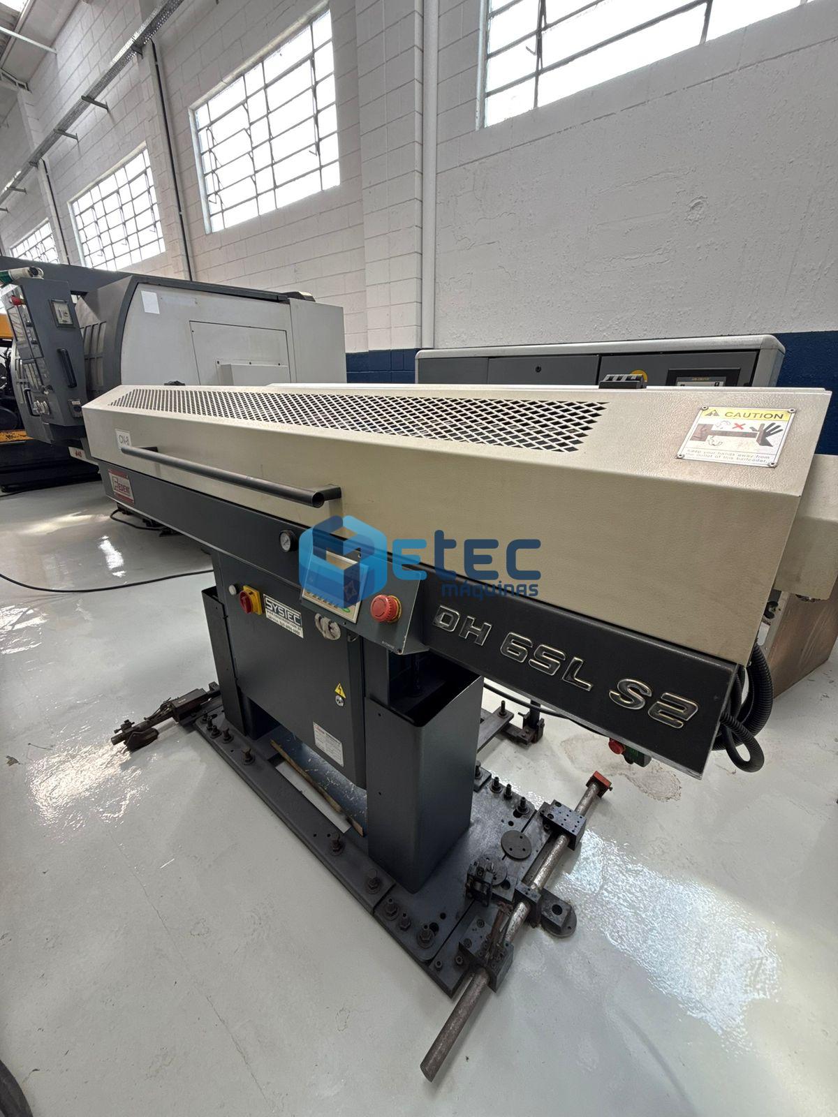 Alimentador de Barras Fedek DH-65L S2