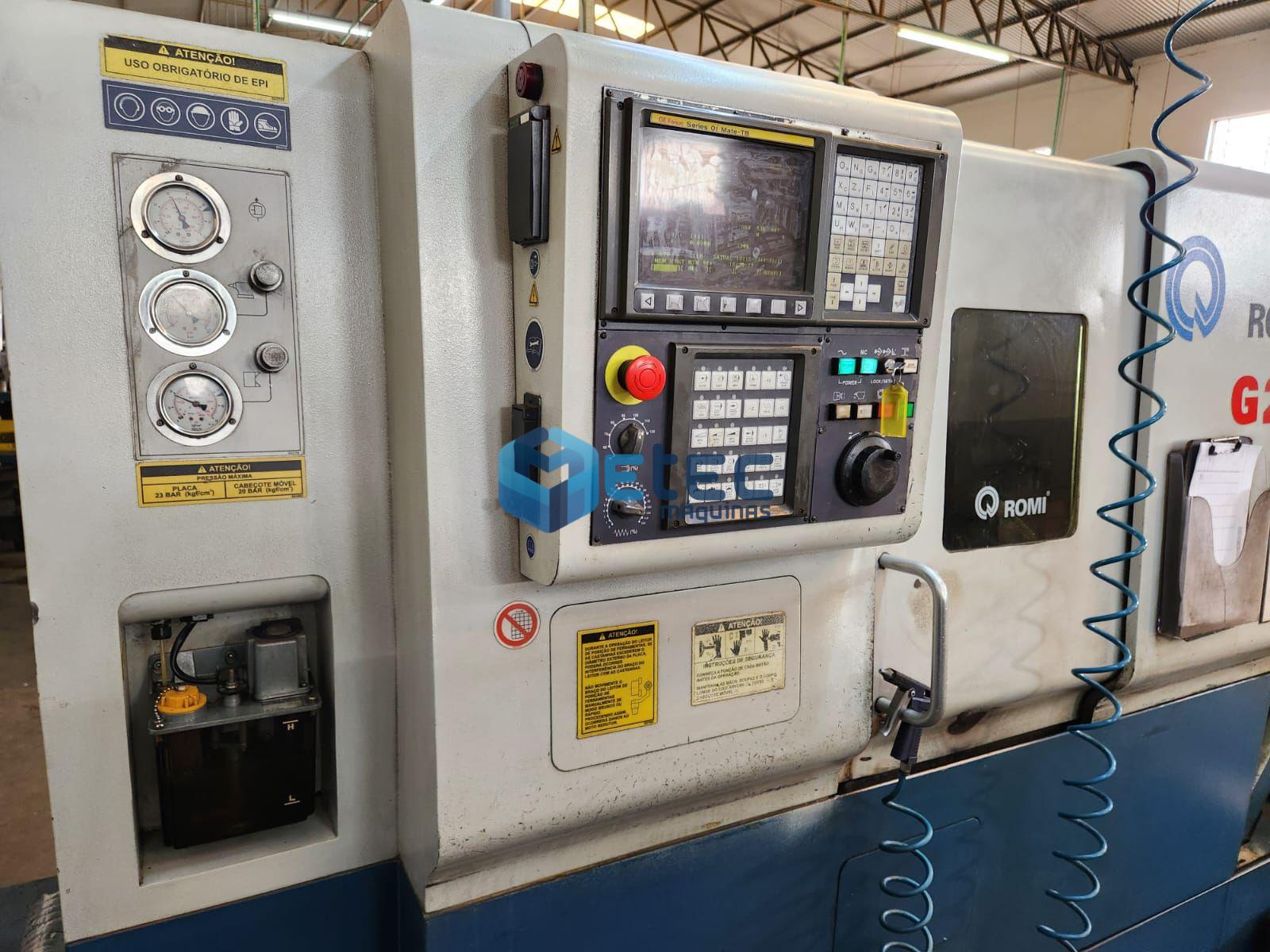 TORNO CNC ROMI G240