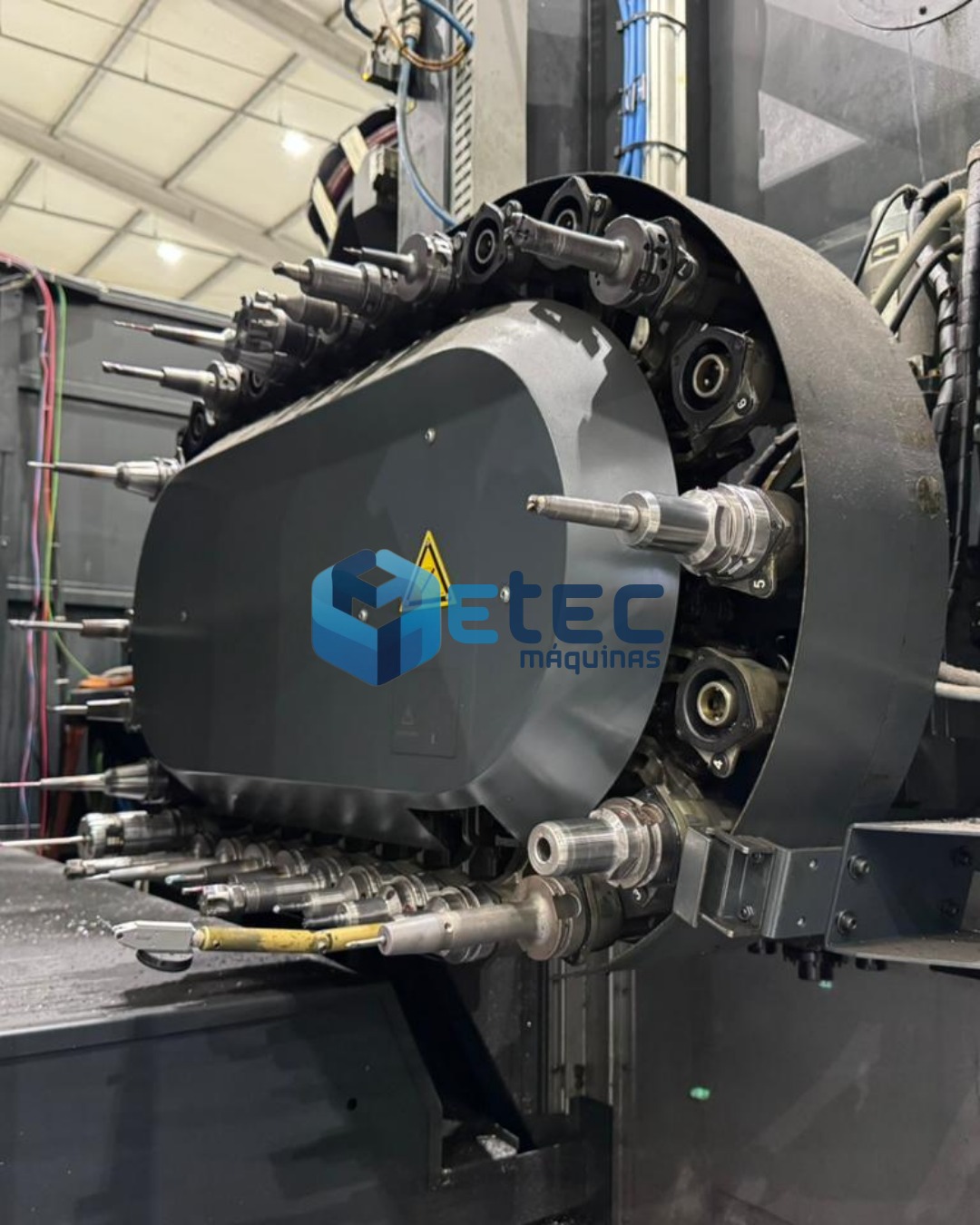 Centro de Usinagem 5 Eixos DMG DMU 85