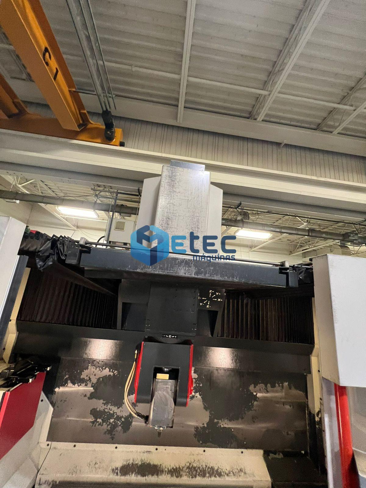 Centro de Usinagem 5 Eixos Fidia K197