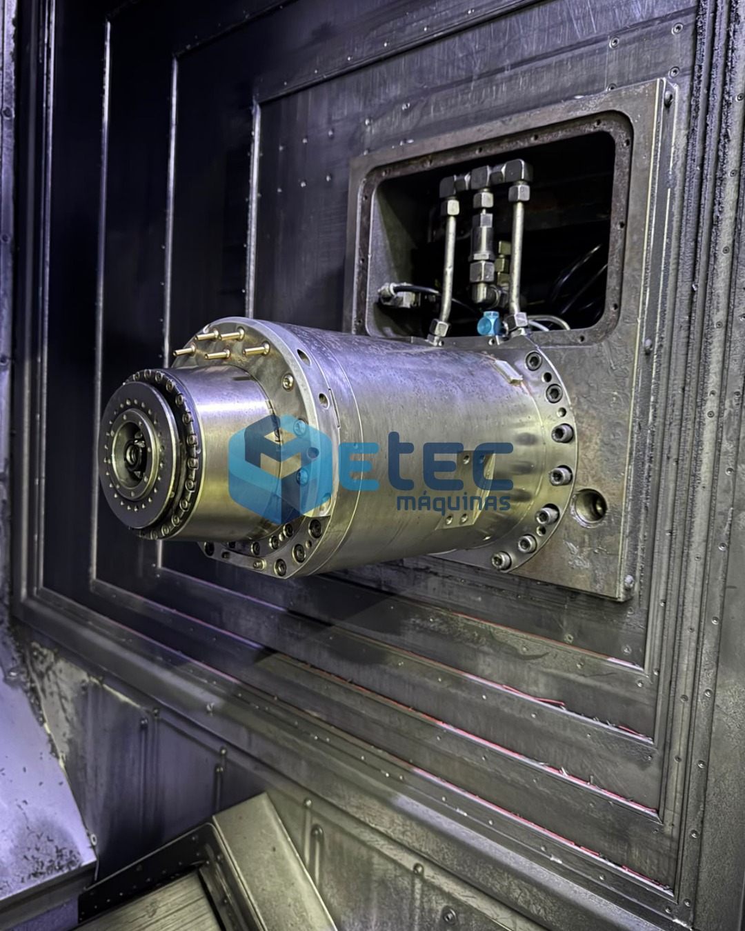 Centro de Usinagem 5 Eixos Horizontal Duplo Pallet DMG DMC 65 H