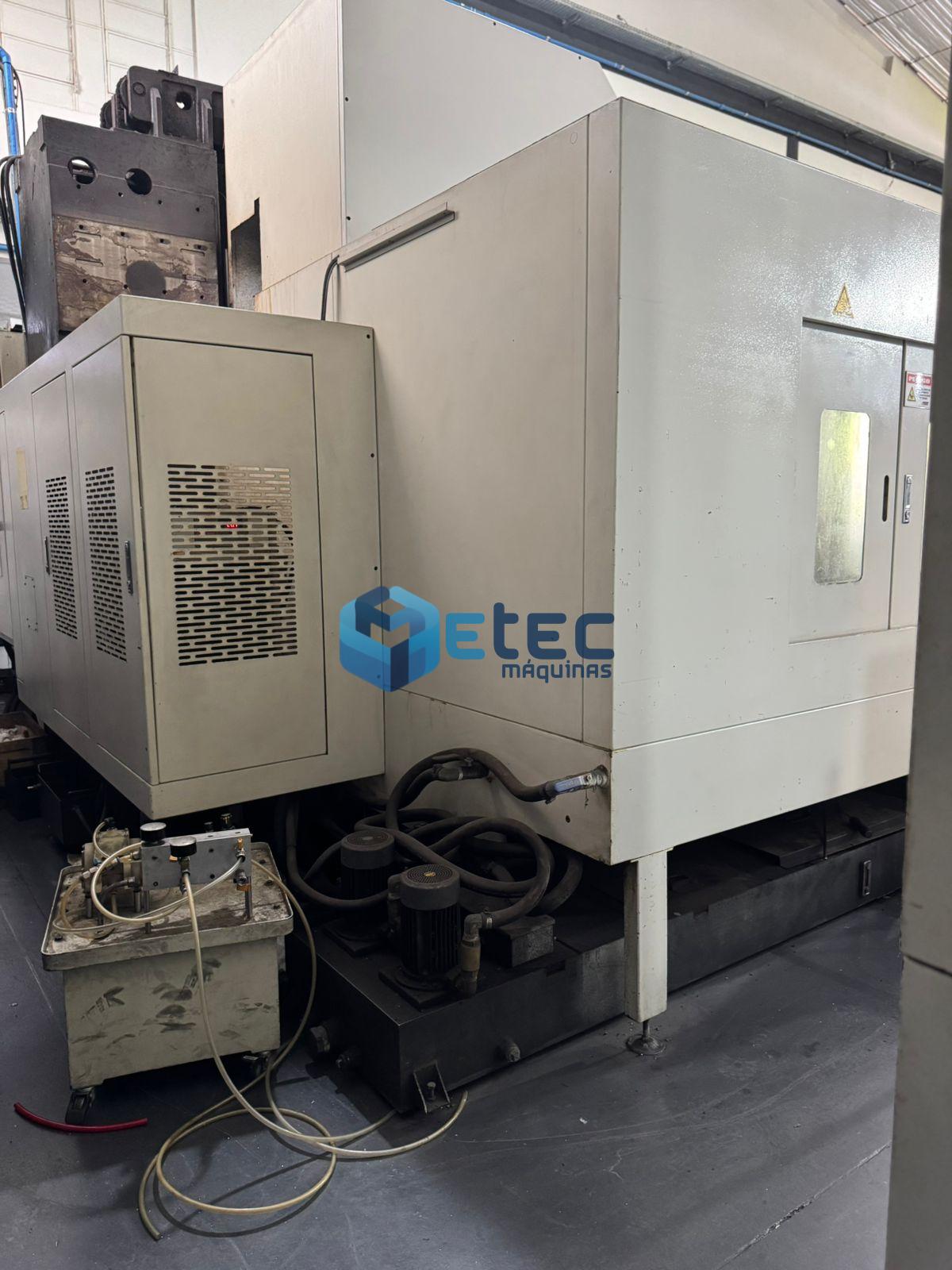 Centro de Usinagem Akira Seiki V8XP