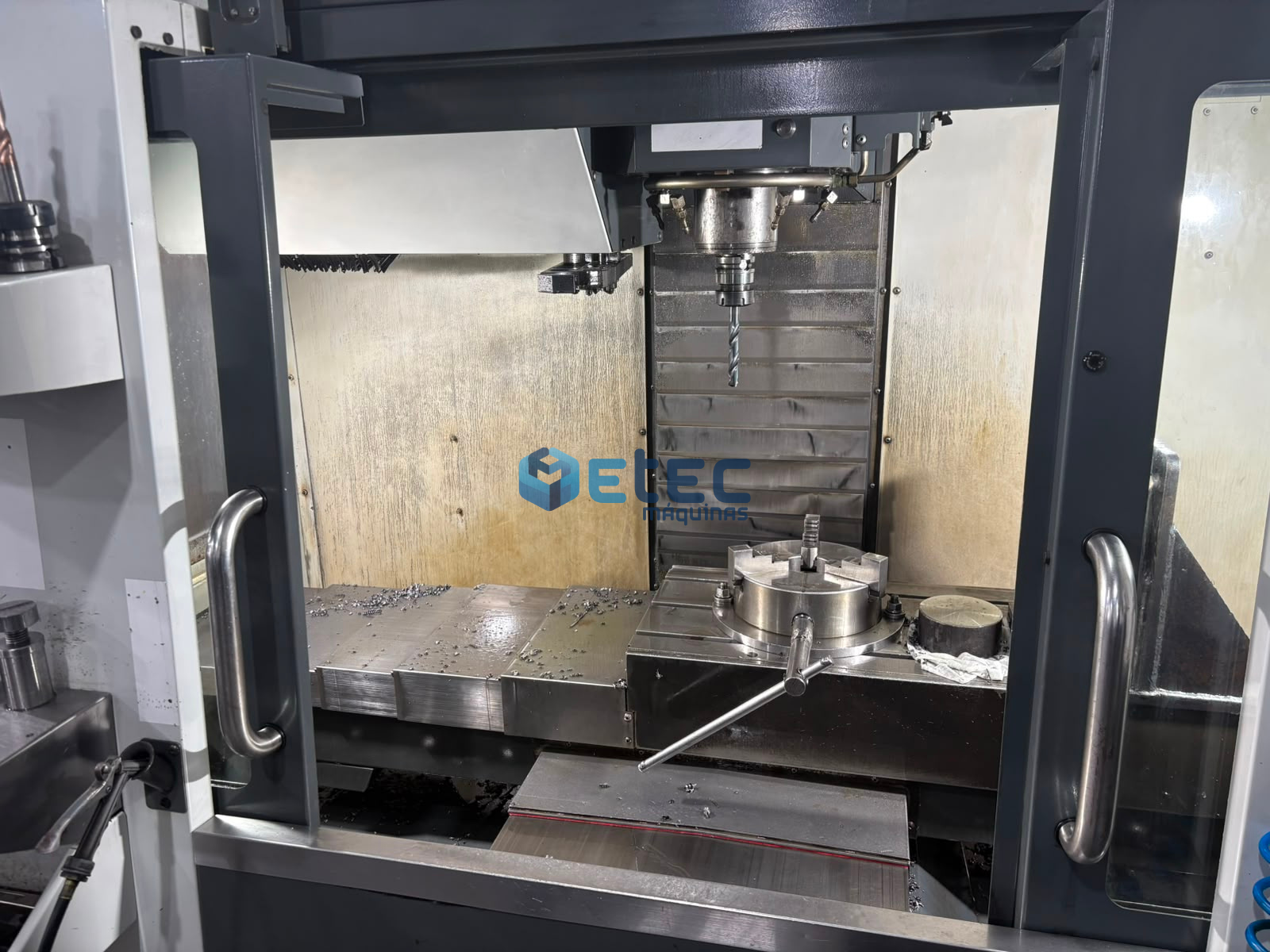 Centro de Usinagem Haas VF-2 SE
