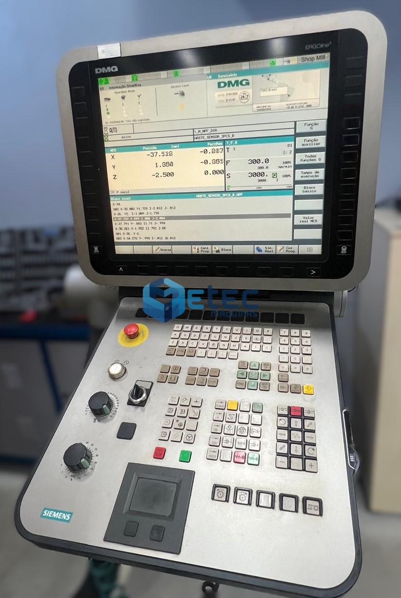 Centro de Usinagem DMG635V