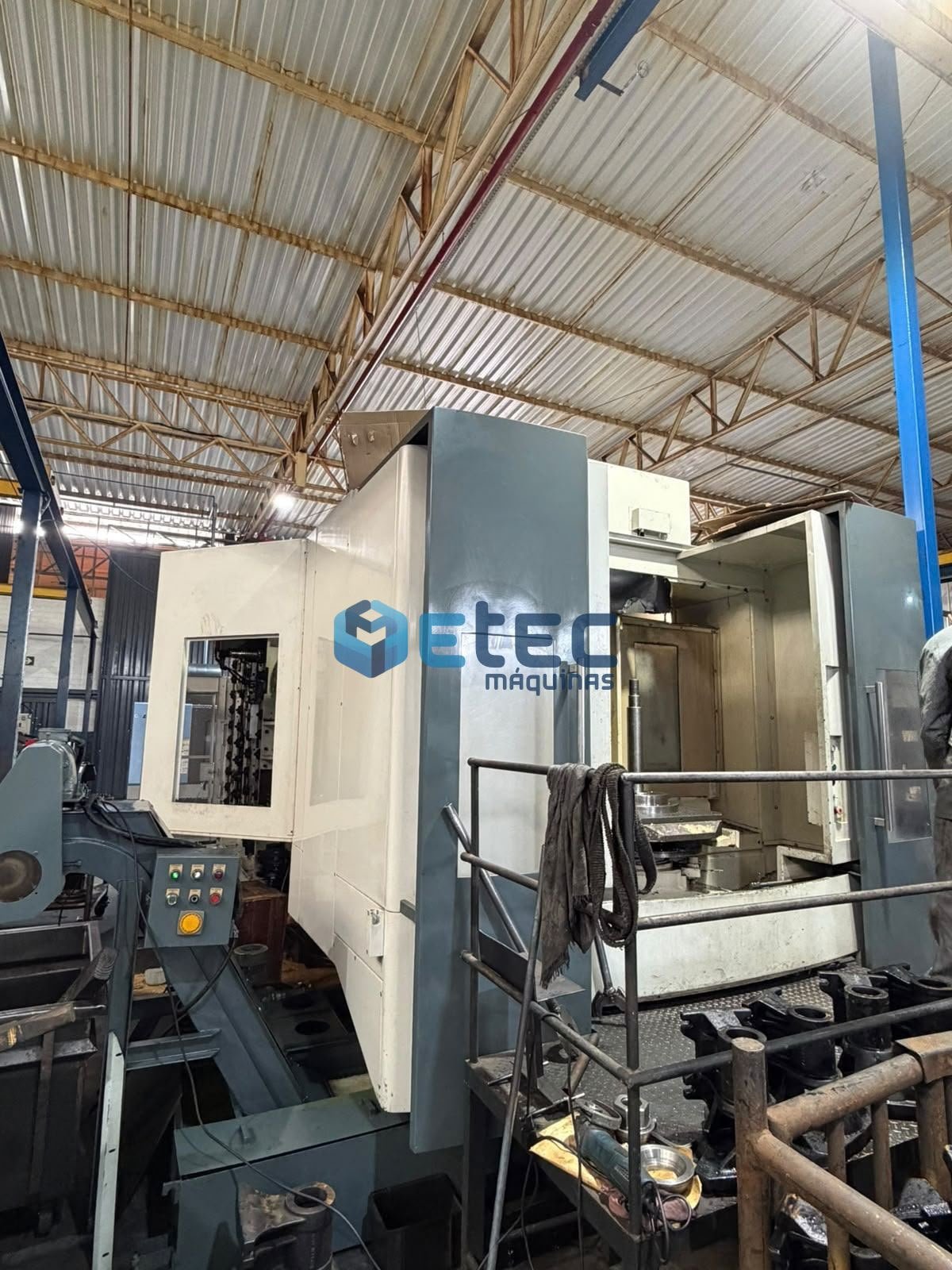 Centro de Usinagem Horizontal Duplo Pallet Hyundai HX630