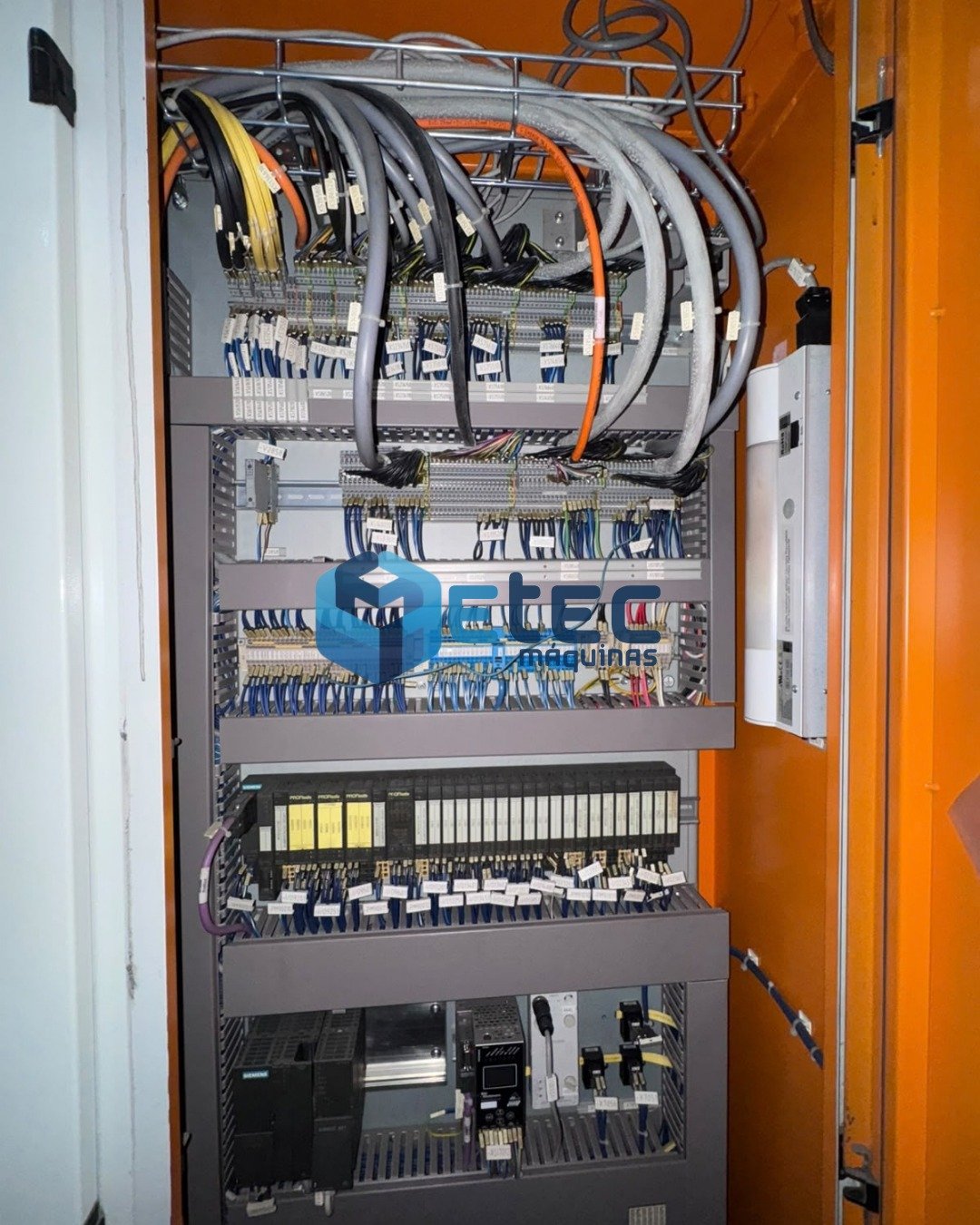 Centro de Usinagem Horizontal GROB G300