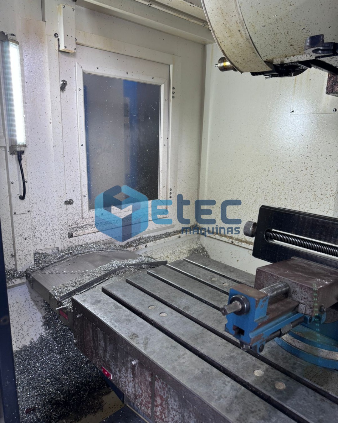 Centro de Usinagem Okada OKM1060