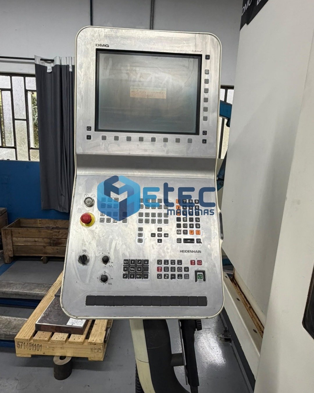 Centro de Usinagem Vertical DMG 1035V Ecoline