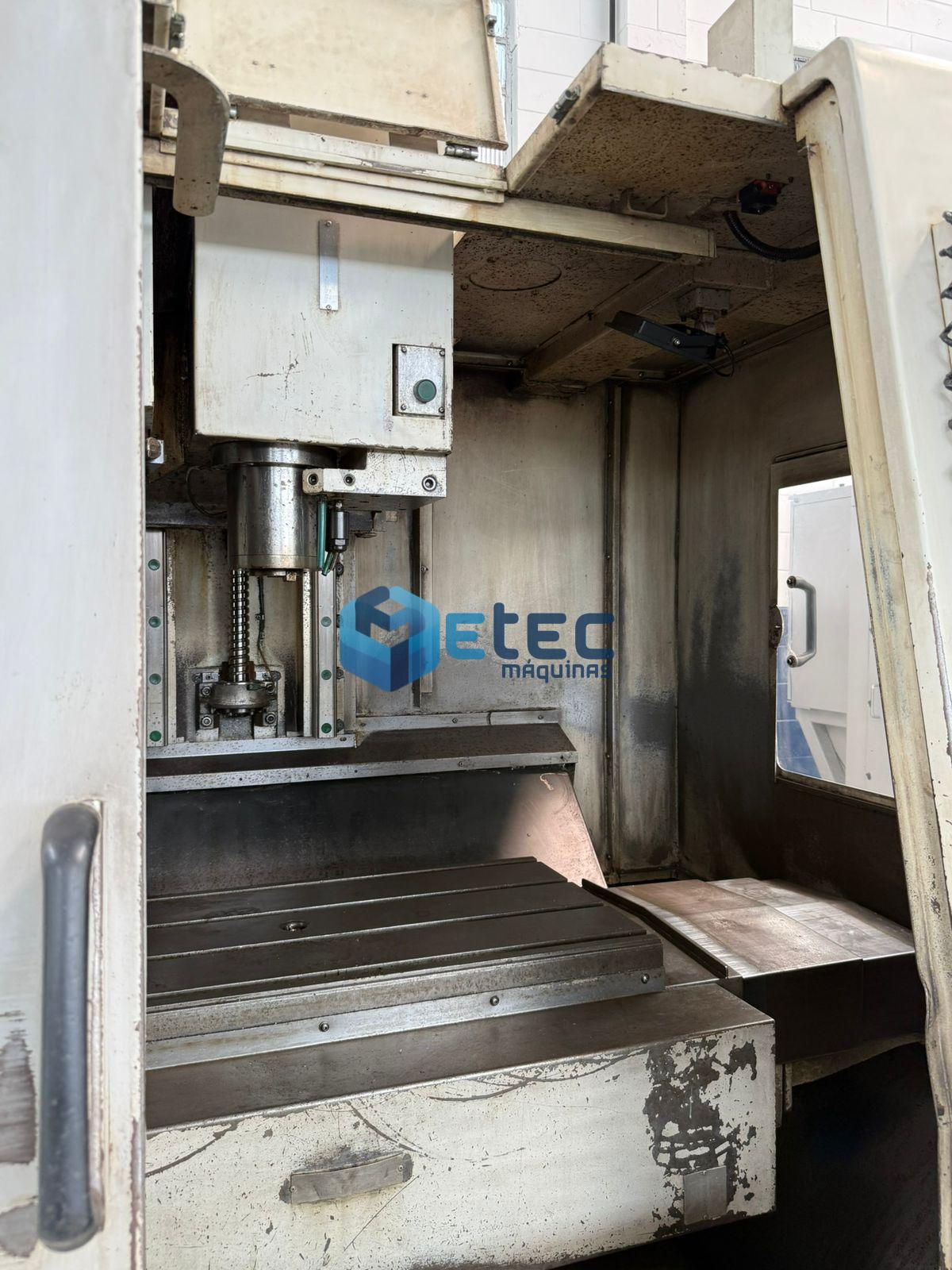 Centro de Usinagem Vertical Doosan Daewoo DMV 3016L