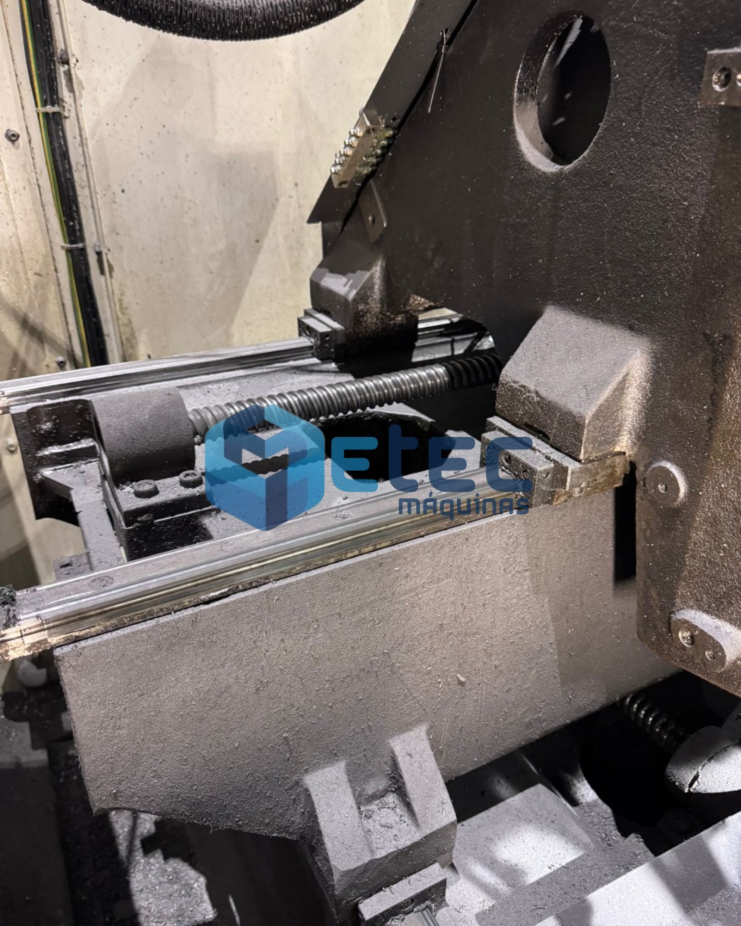 Centro de Usinagem Vertical Duplo Pallet Brother TC-32BN QT