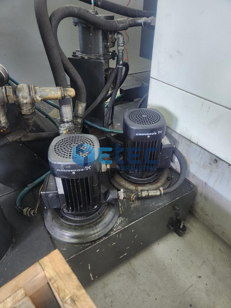 Centro de Usinagem Vertical Duplo Pallet Famup MC60