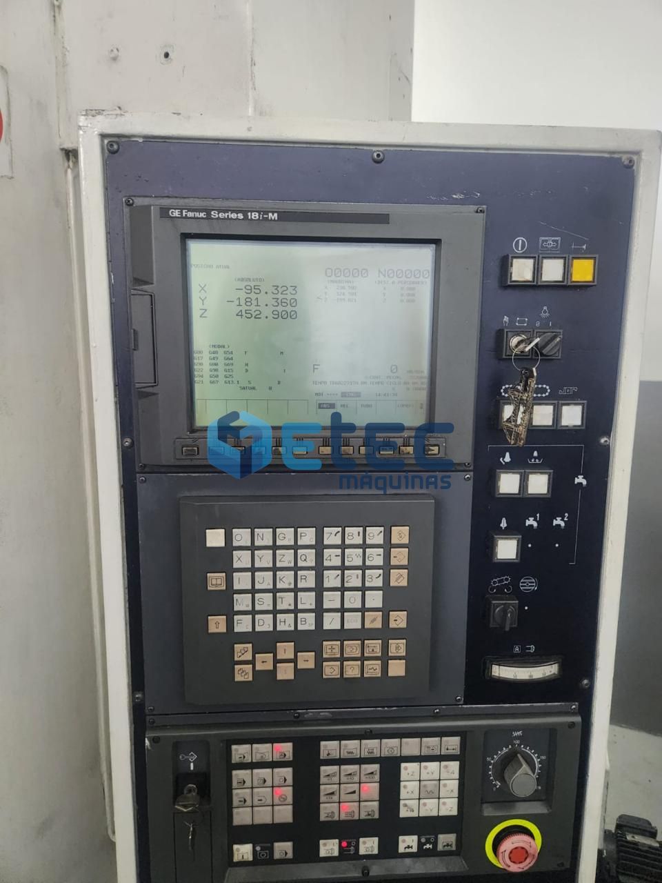 Centro de Usinagem Vertical Duplo Pallet Famup MC60