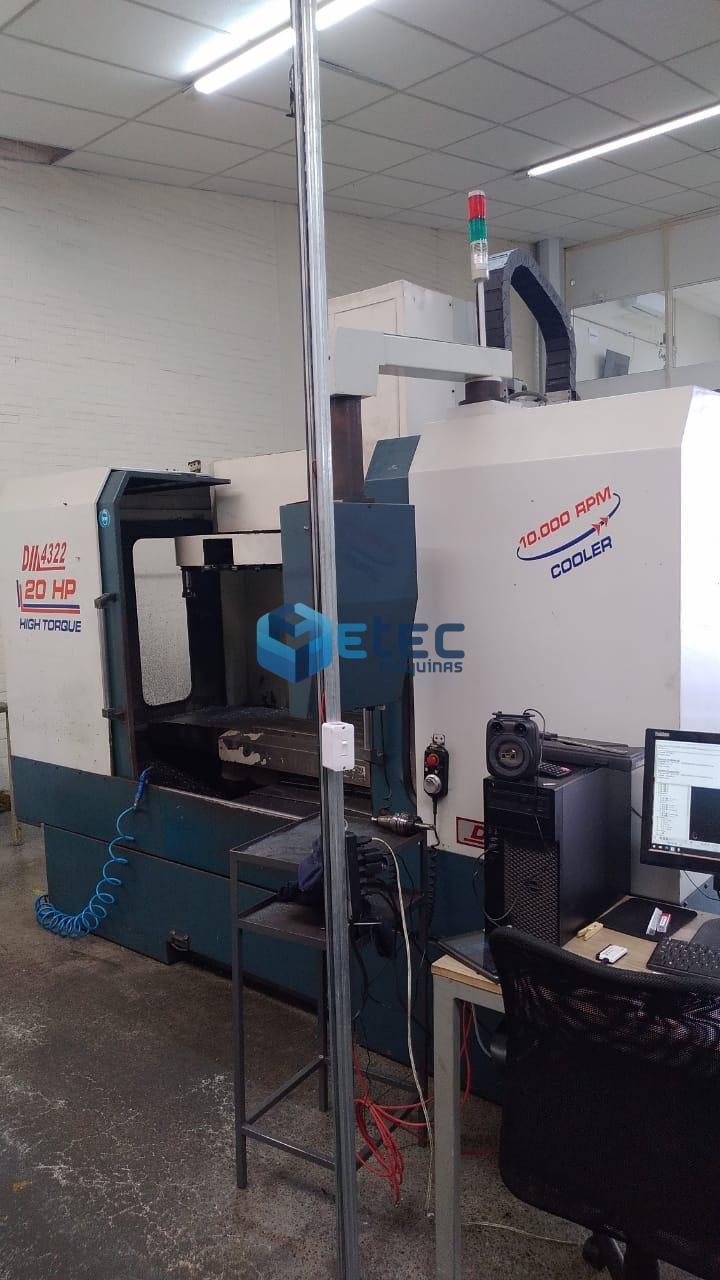 Centro de Usinagem Vertical DYNA 4322