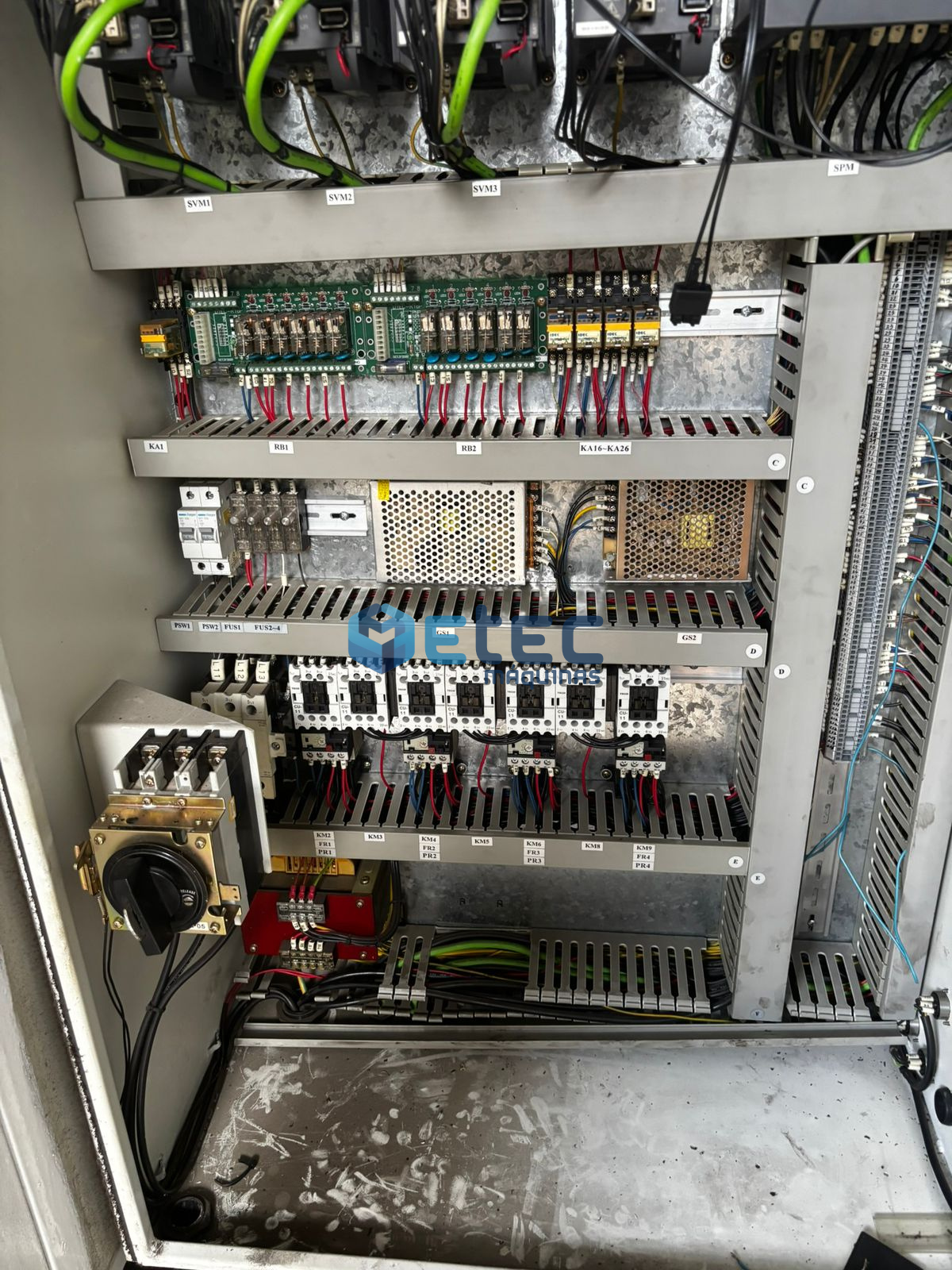 Centro de Usinagem Vertical Extron M4C 11