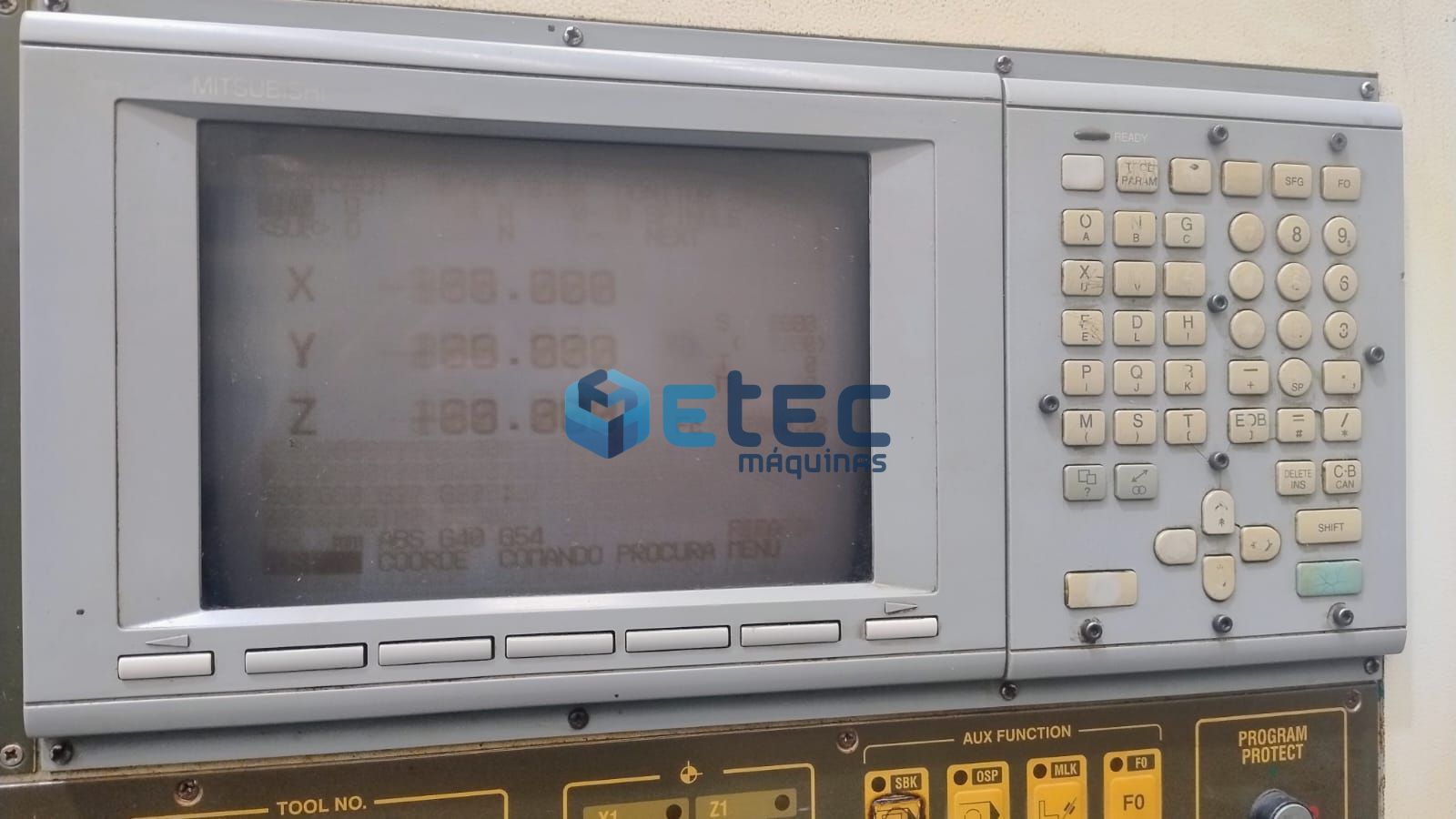 Centro de Usinagem Vertical Feeler FV1000