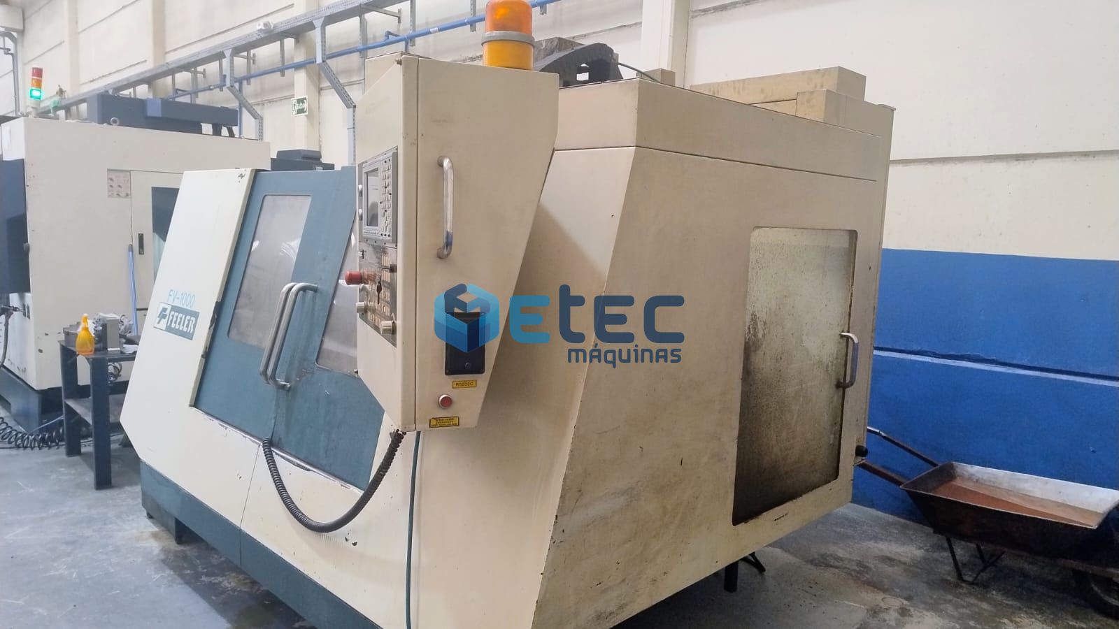Centro de Usinagem Vertical Feeler FV1000