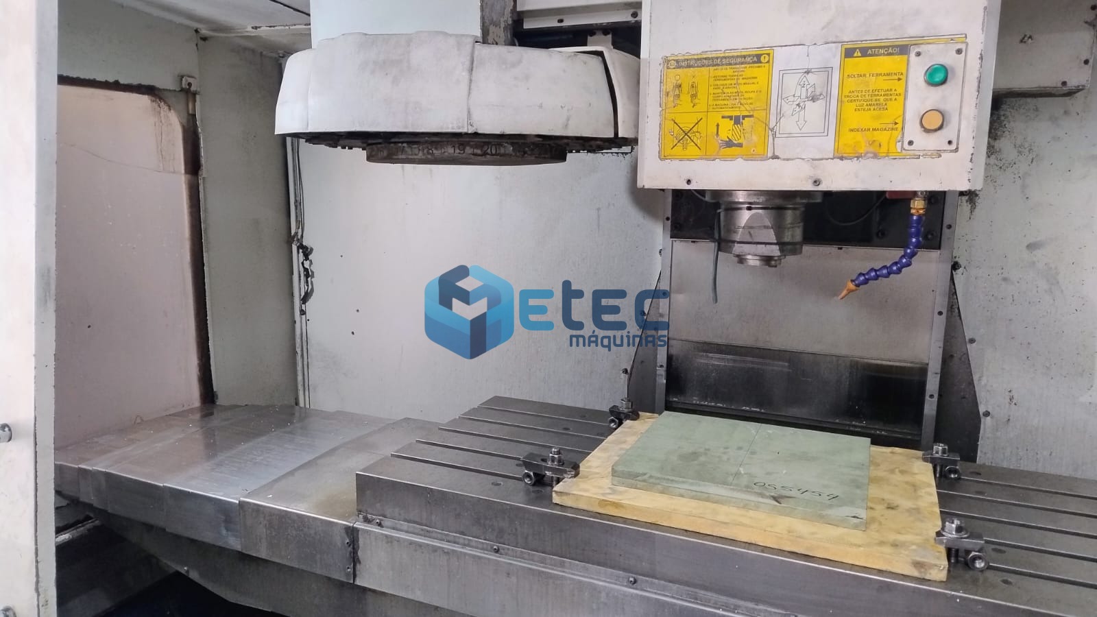 Centro de Usinagem Vertical ROMI DISCOVERY D1250