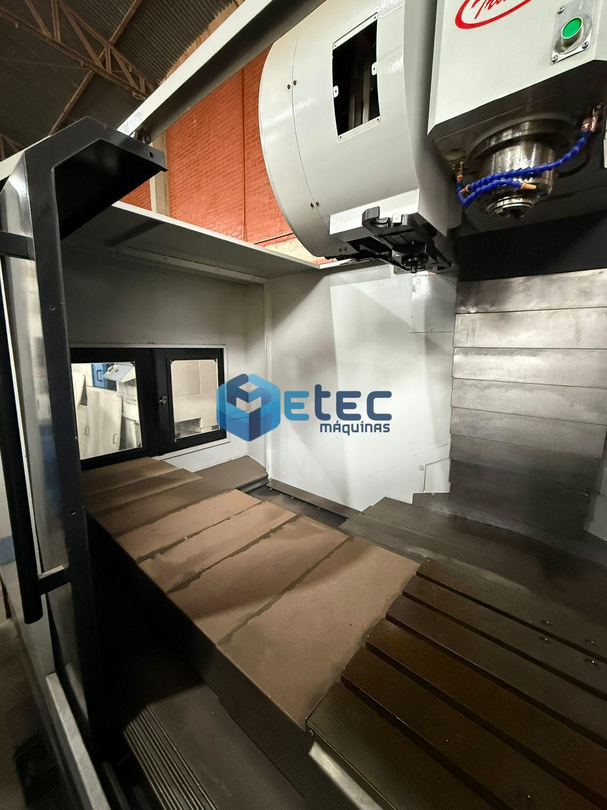 Centro de Usinagem Vertical Travis M1500