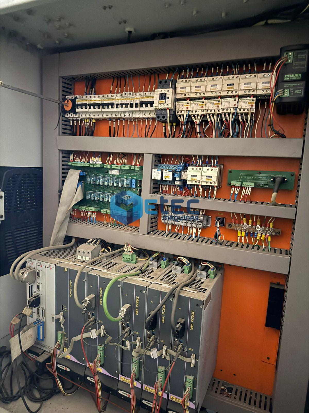 Centro de Usinagem Vertical Travis M1500