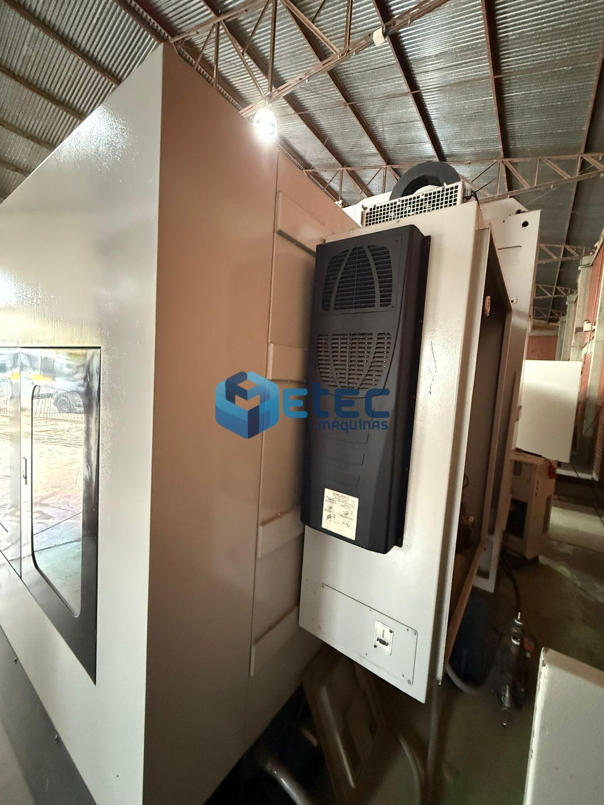 Centro de Usinagem Vertical Travis M1500