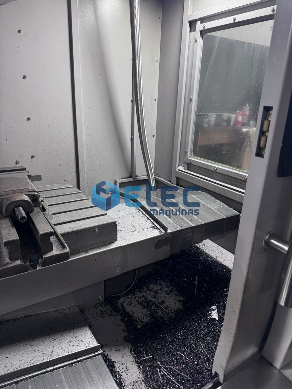 Centro de Usinagem VMTCNC VMC-850L