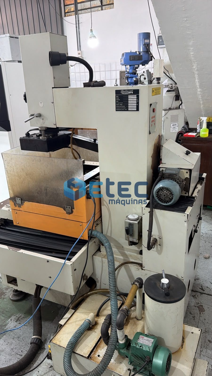 Eletroerosão Corte a Fio Molibdênio Eletrocut Novick AR1300