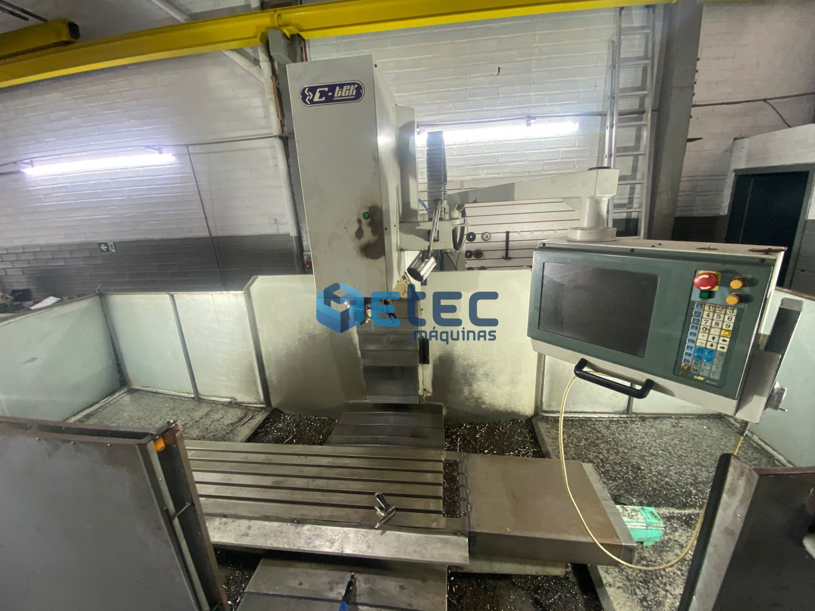 Fresadora CNC C-TEK KM-150D