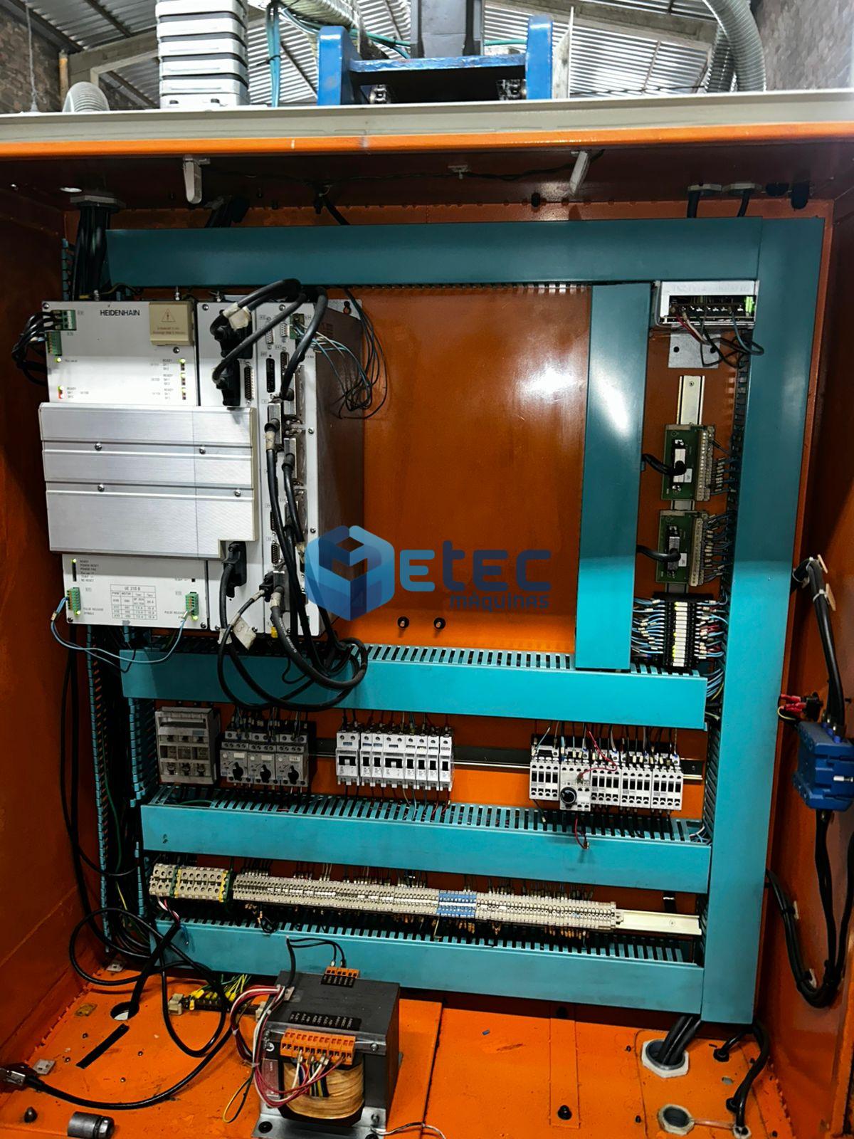 Fresadora CNC Diplomat PETRUS 50100R