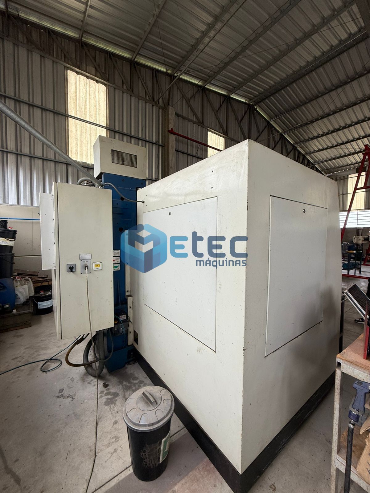 Fresadora CNC Diplomat Petrus 50100R