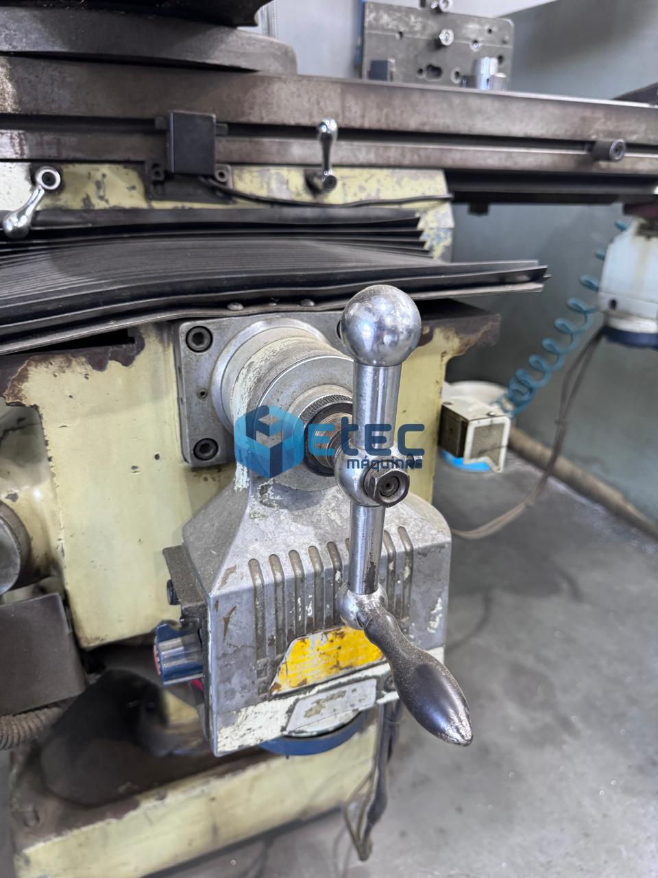 Fresadora Convencional CLARK