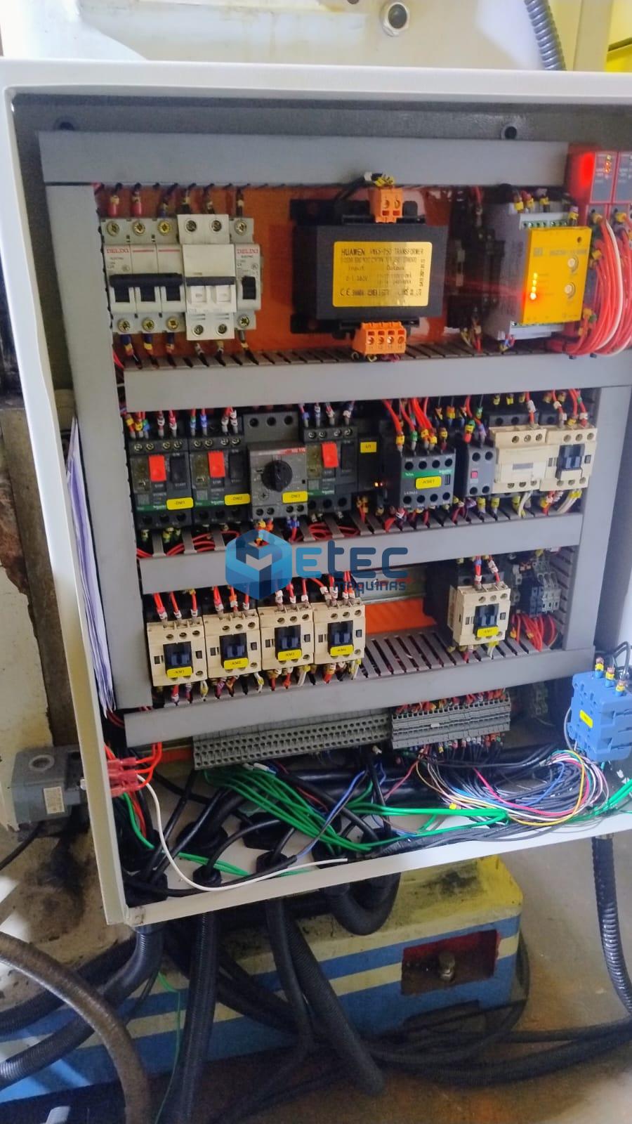 Fresadora Ferramenteira Convencional Menegotto ISO 40 NR12