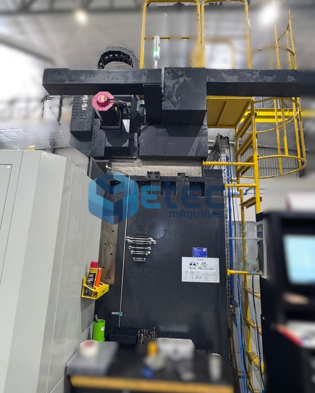 Centro de Usinagem Portal Hision GLU28L