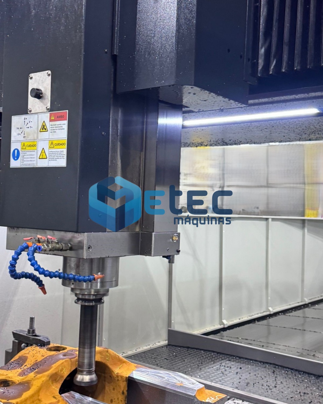 Centro de Usinagem Portal Hision GLU28L