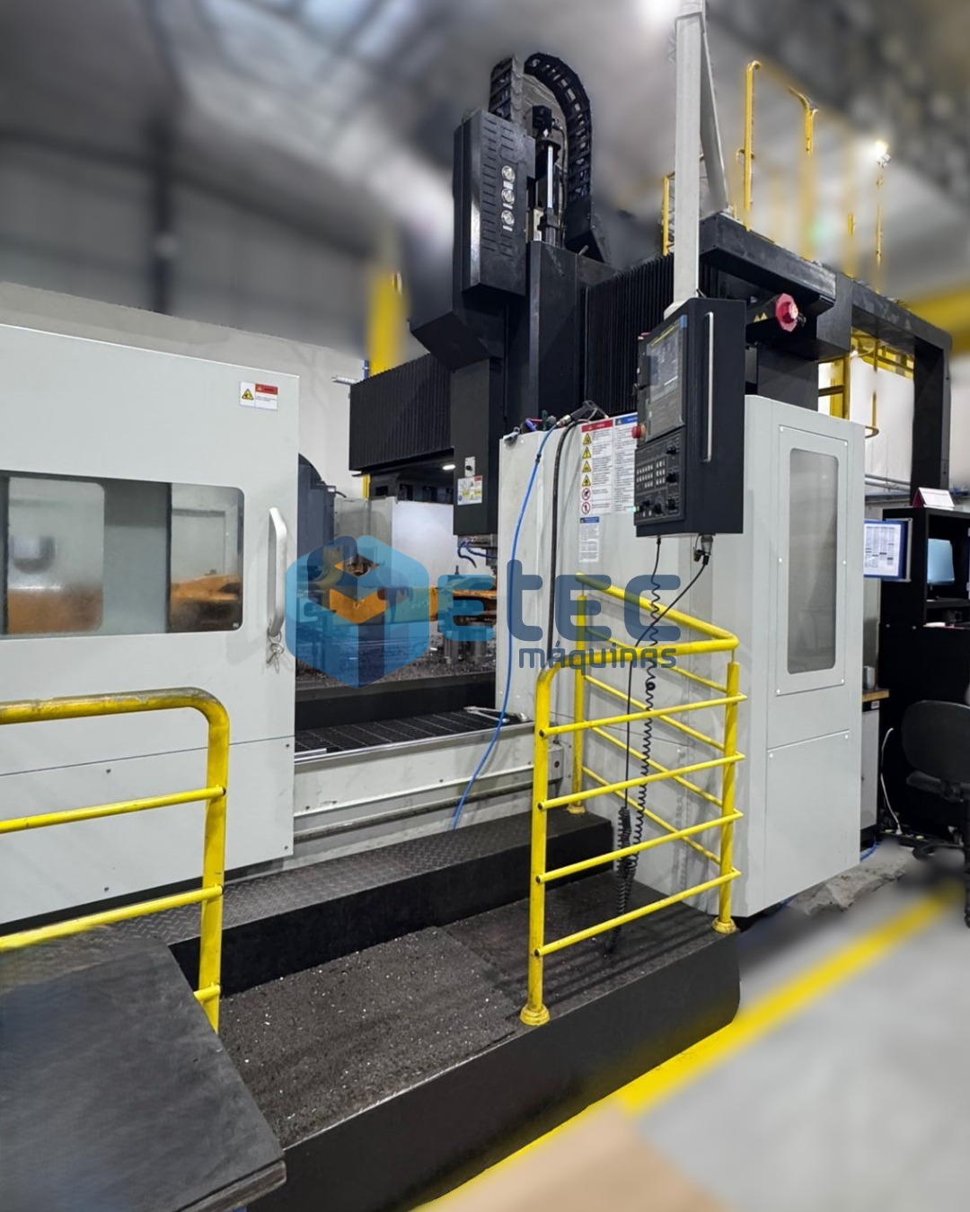 Centro de Usinagem Portal Hision GLU28L