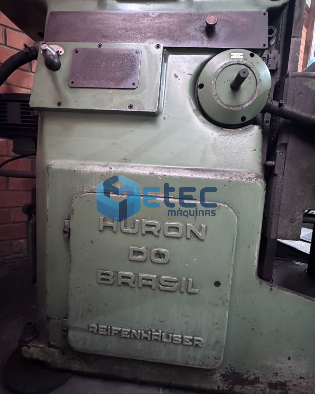 Fresadora Universal Huron MU-5