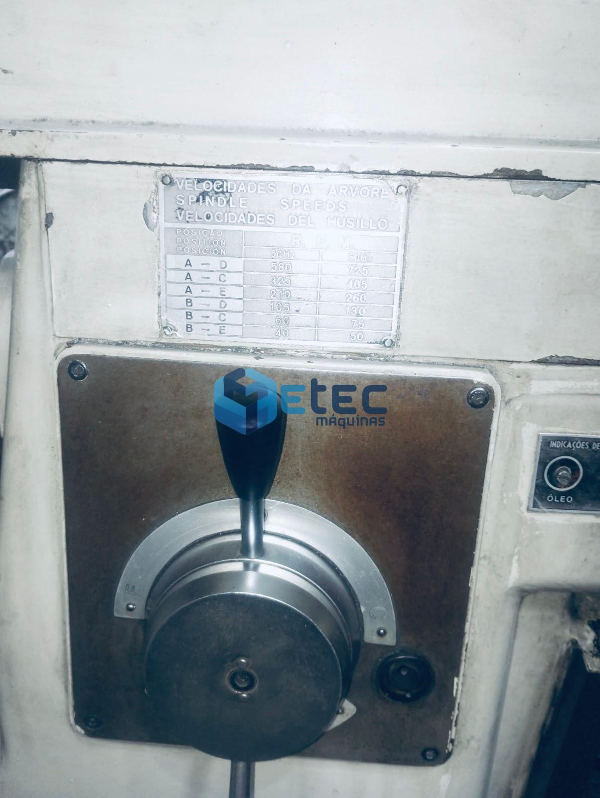 Fresadora Universal ISO 40