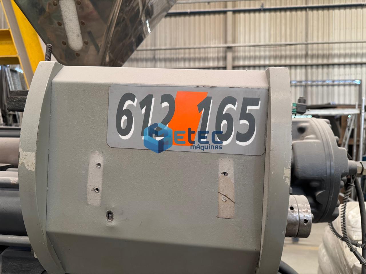 Injetora de Plástico Sandretto SB Uno 612/165T