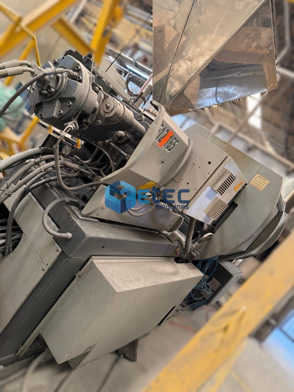 Injetora de Plástico Sandretto SB Uno 612/165T