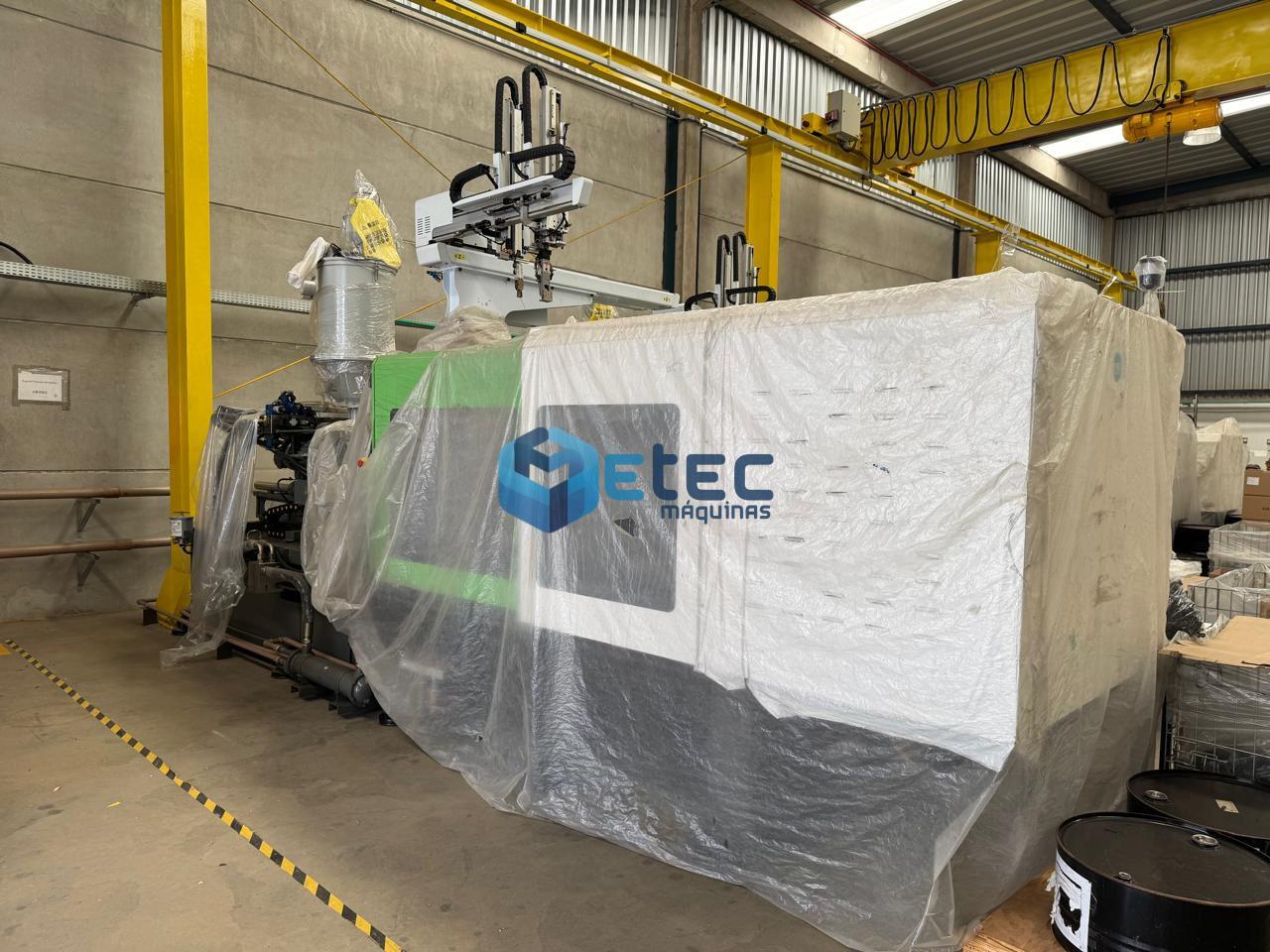 Injetora de Plástico WELLTEC 320Se II - com Robô