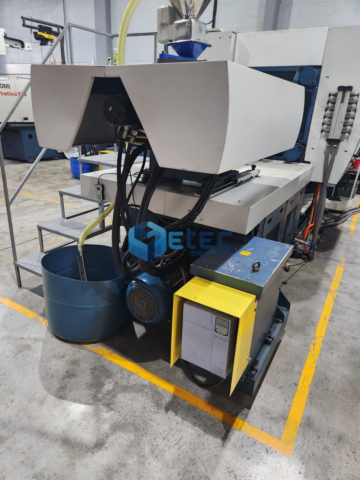 Injetora Romi Prática 220 Ton