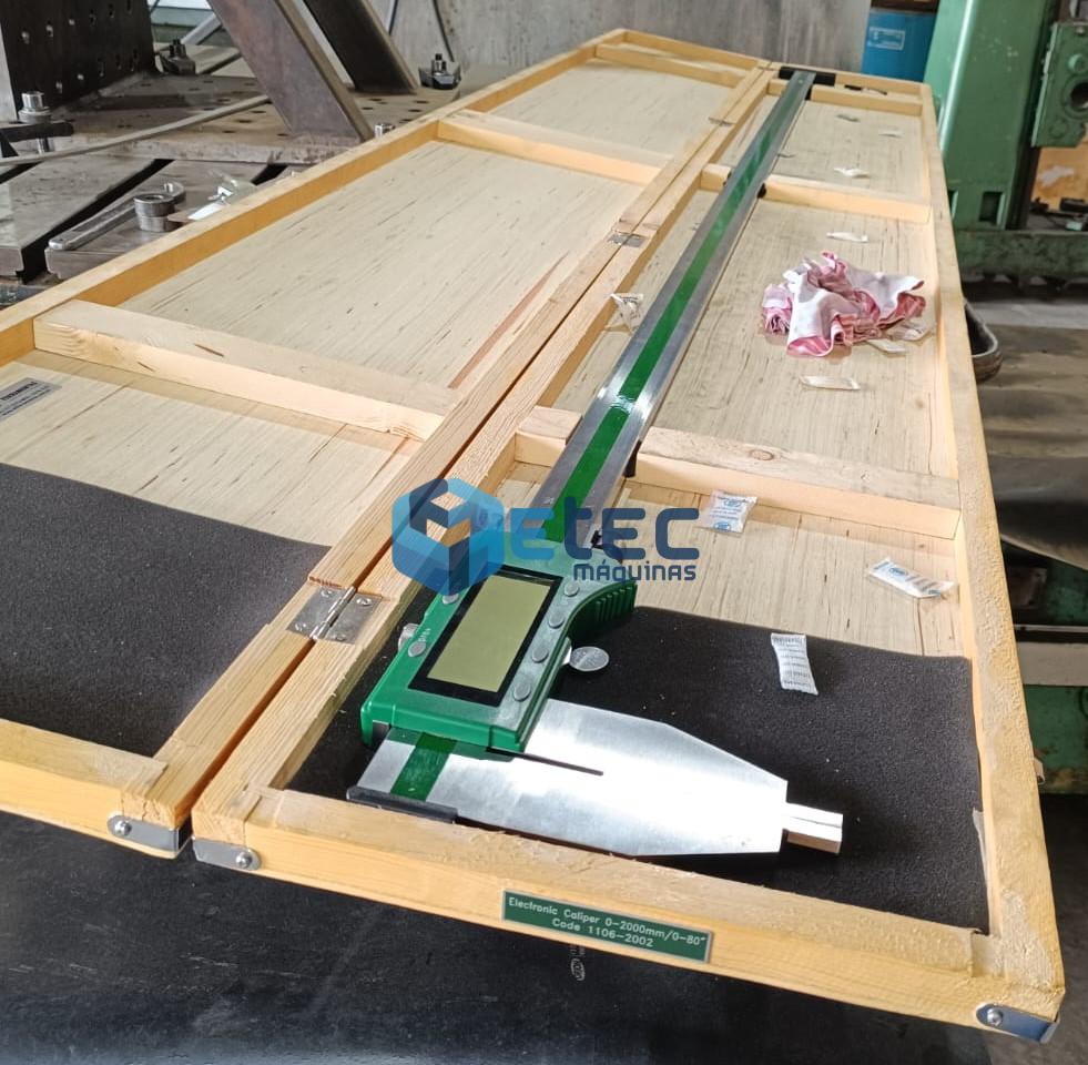 Micrômetro Tubular e Paquímetro Digital