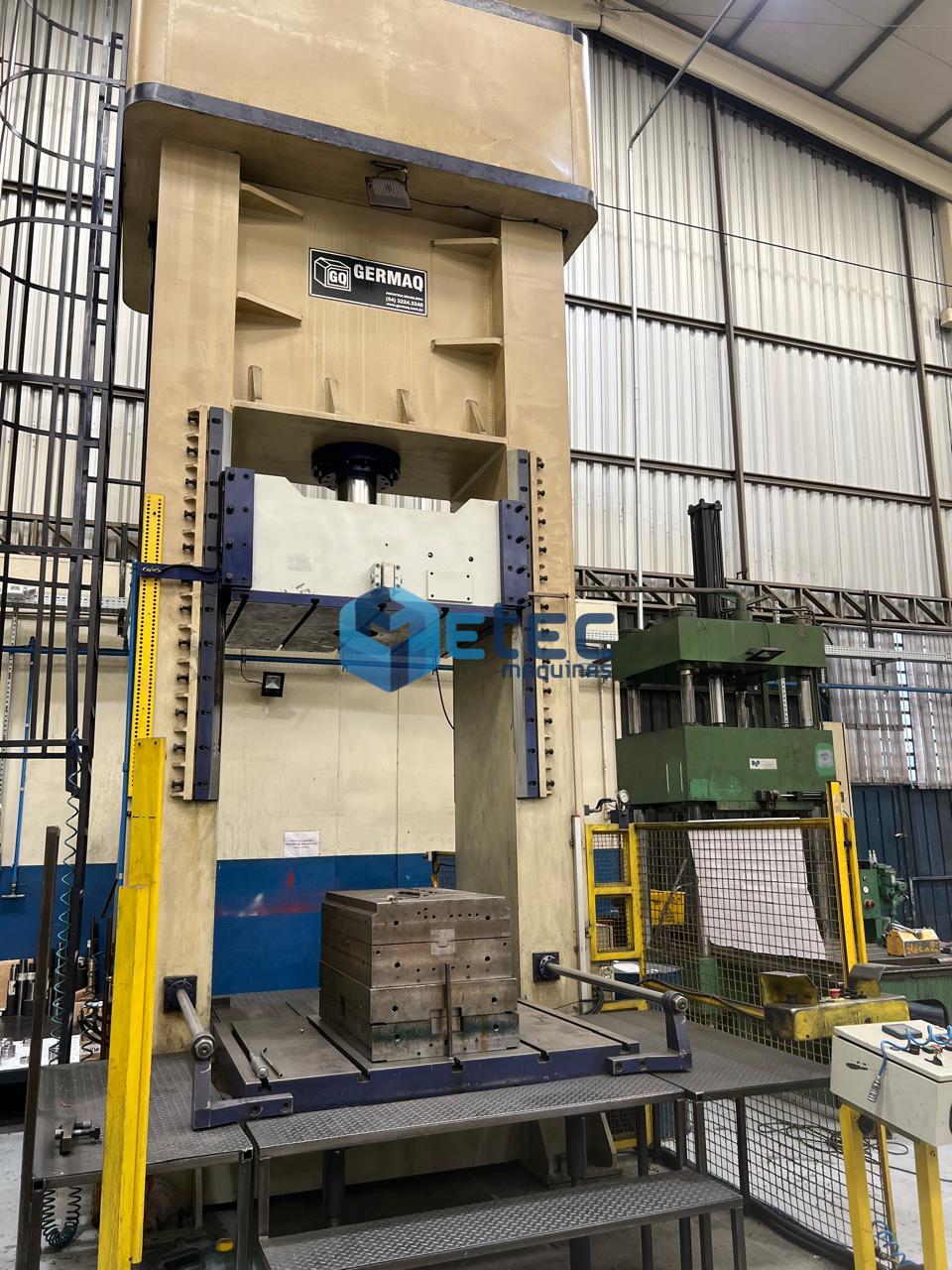 Prensa de Fechamento Germaq PHE125