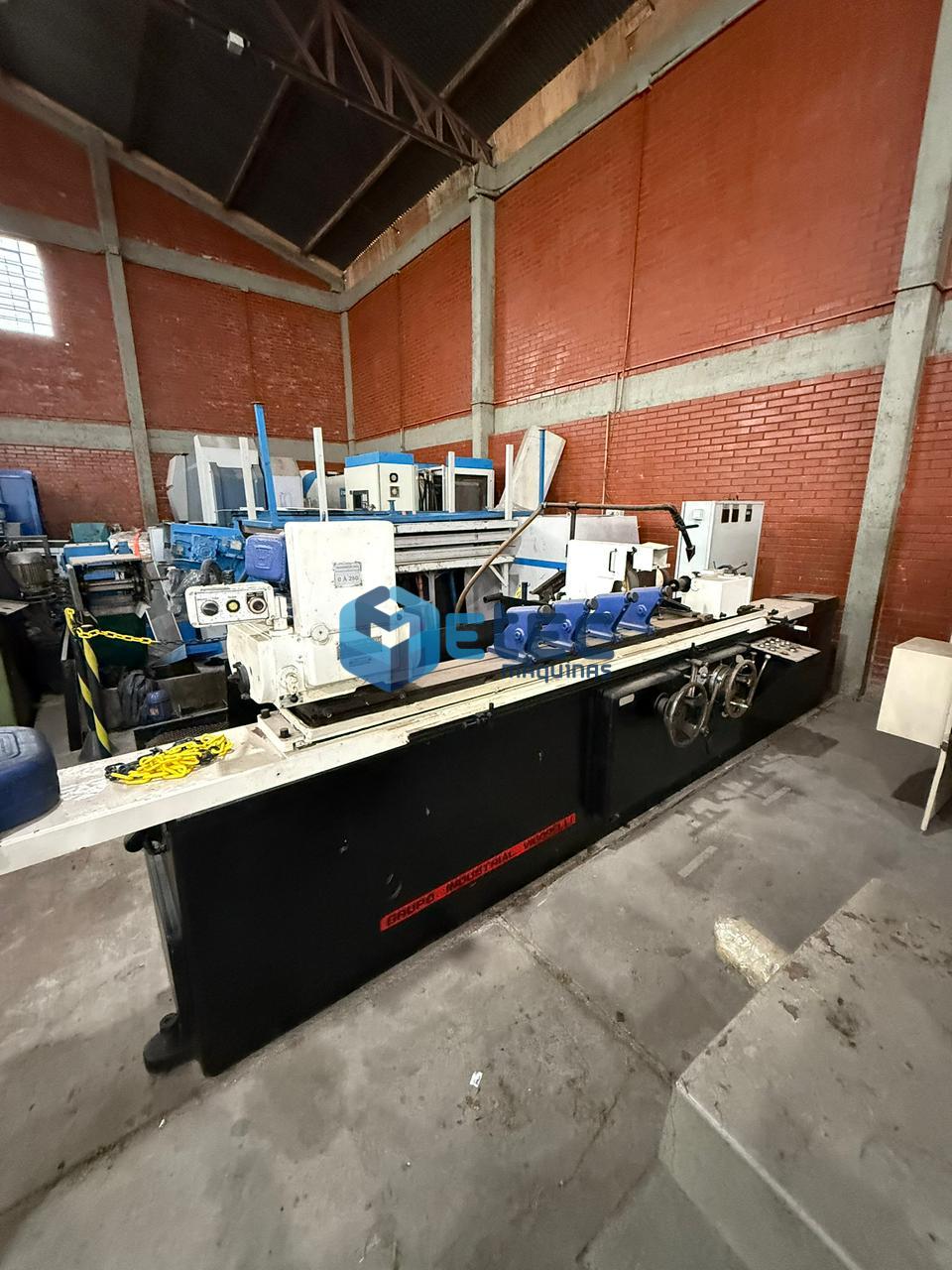 Retífica Cilíndrica Vigorelli RUV300 x 2000