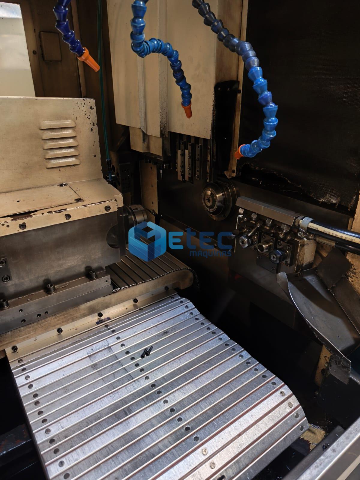 TORNO CNC AUTOMÁTICO DE CABEÇOTE MÓVEL HJM