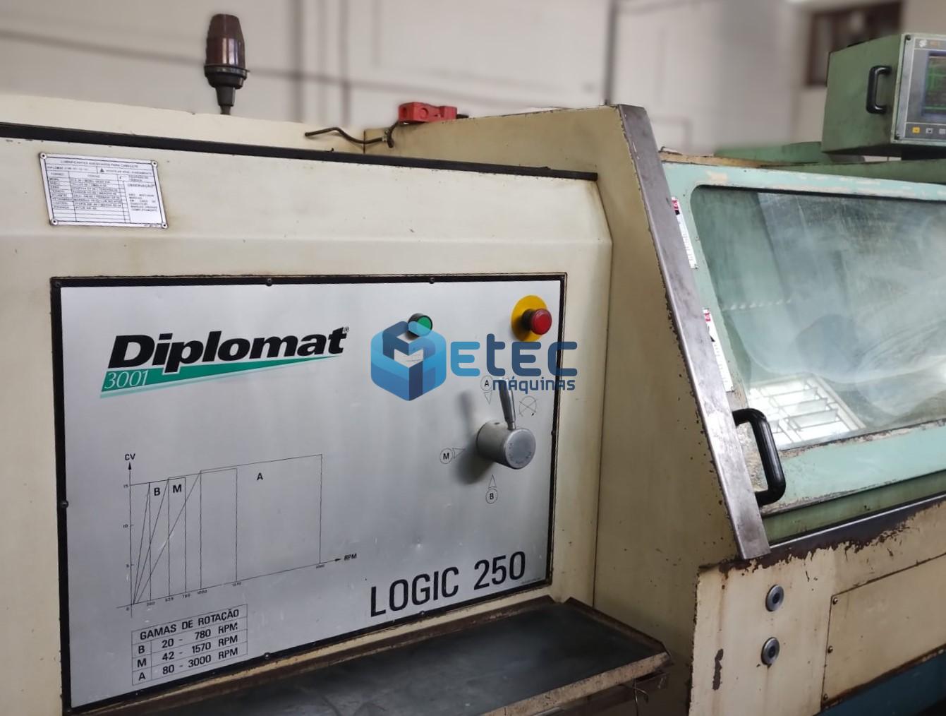 Torno CNC Diplomat logic 250