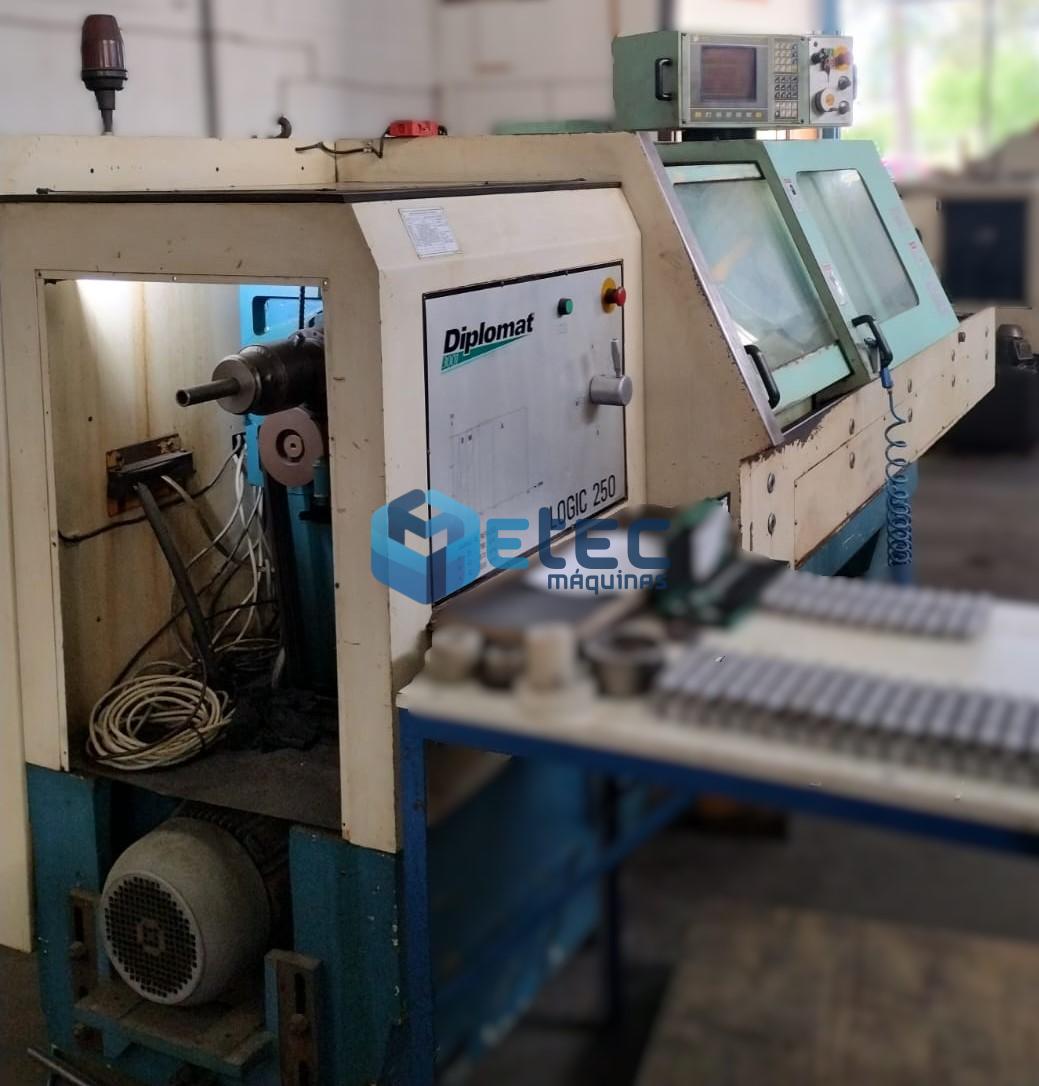 Torno CNC Diplomat logic 250