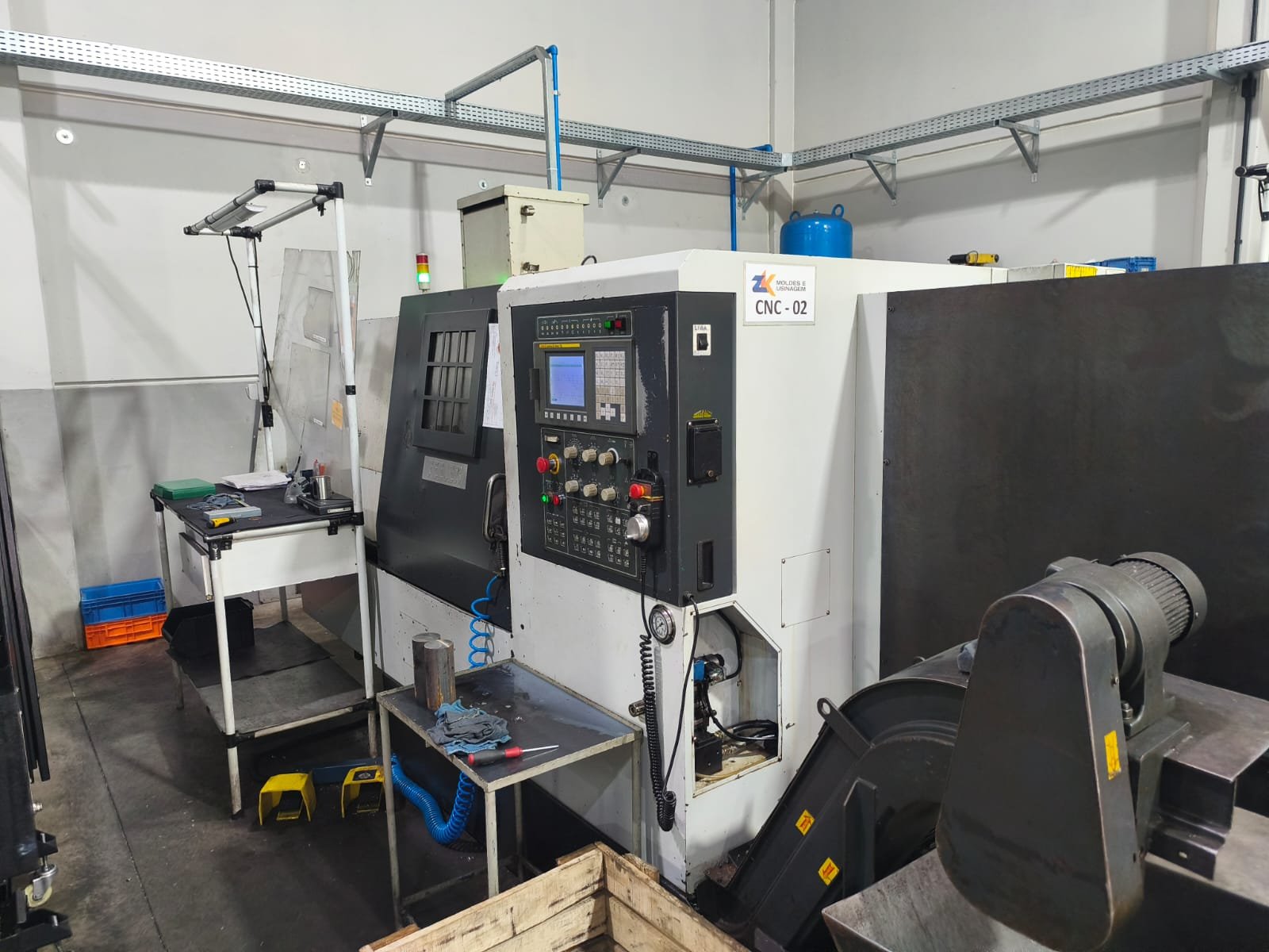 Torno CNC FEELER