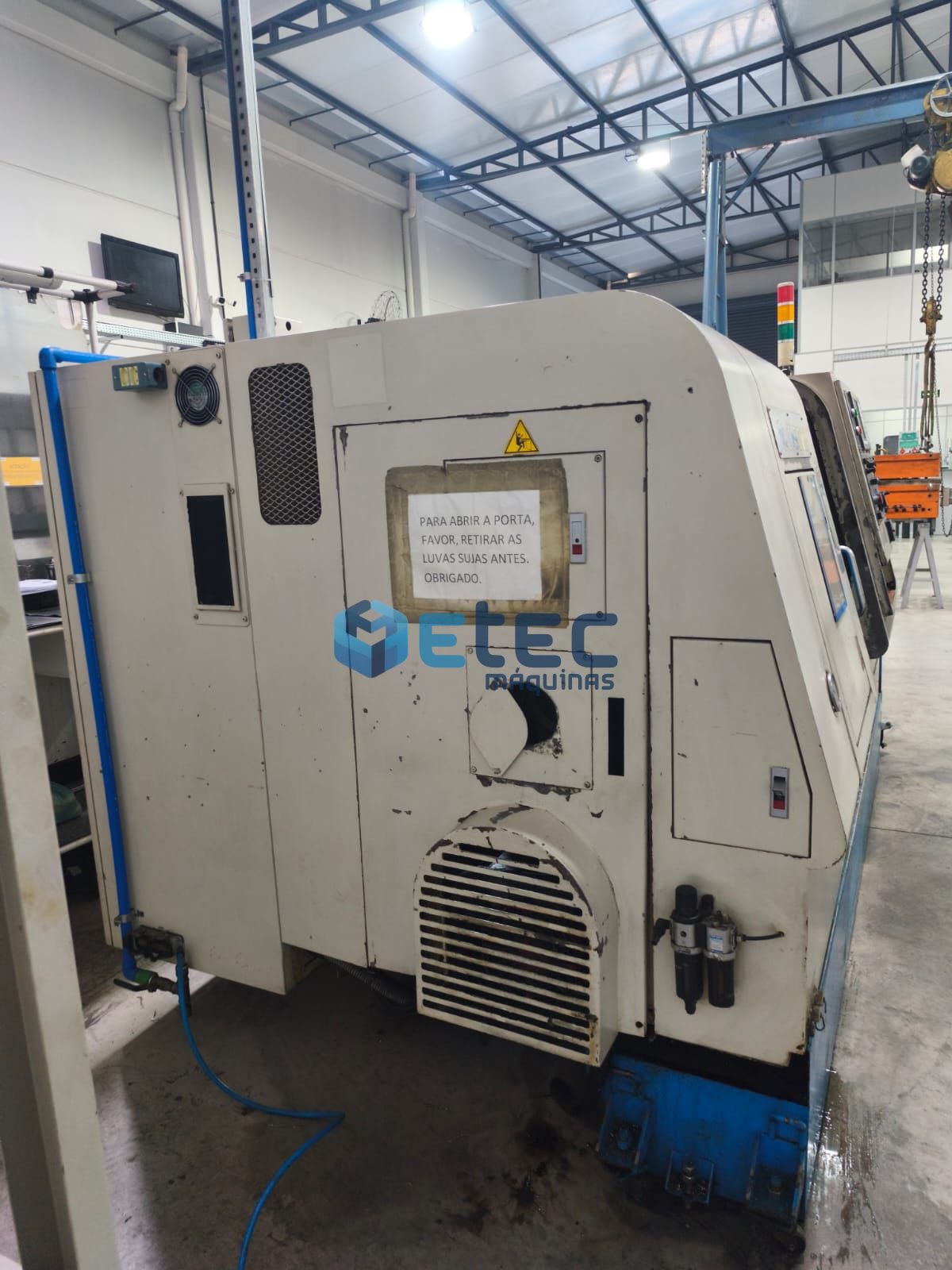 Torno CNC Focus FCL200HT