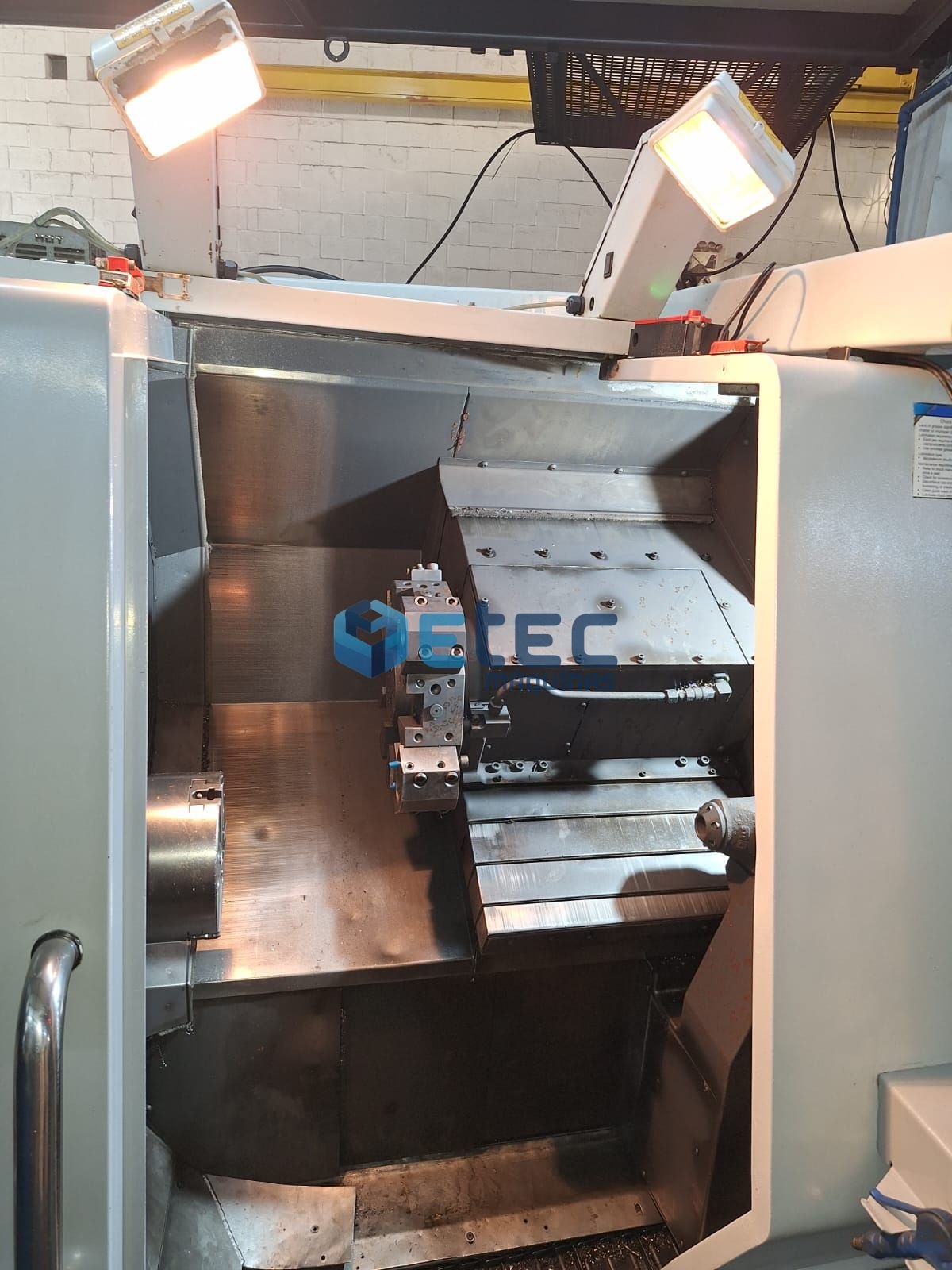 Torno CNC HAAS SL-20T