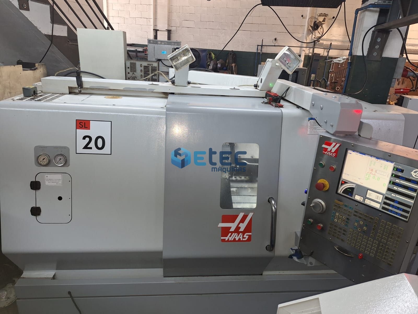Torno CNC HAAS SL-20T